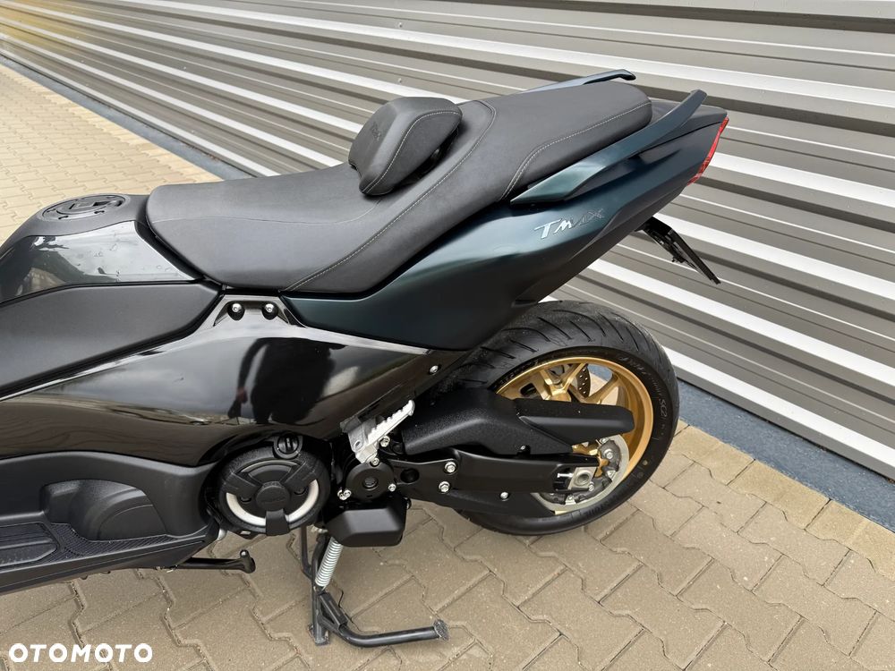 Yamaha Tmax - 23
