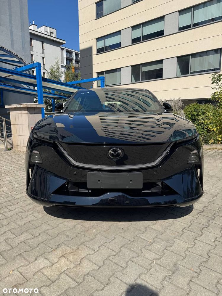 Mazda EZ-60 - 3