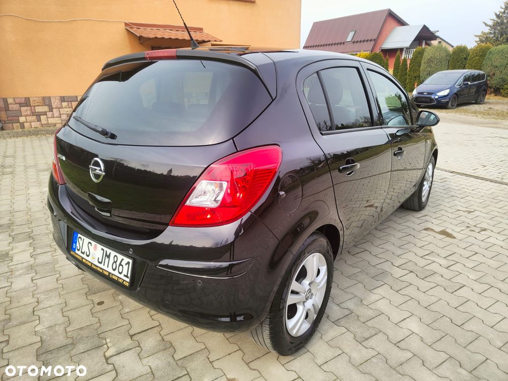 Opel Corsa 1.4 16V Energy - 10