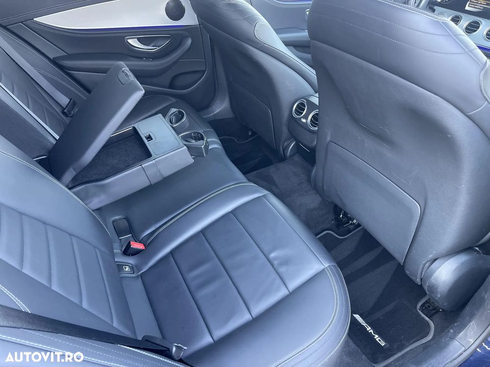 Mercedes-Benz E - 25