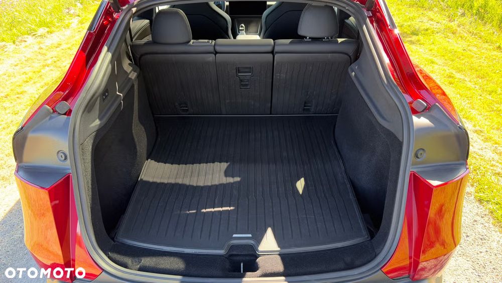 Tesla Model Y Performance Dual Motor AWD - 14