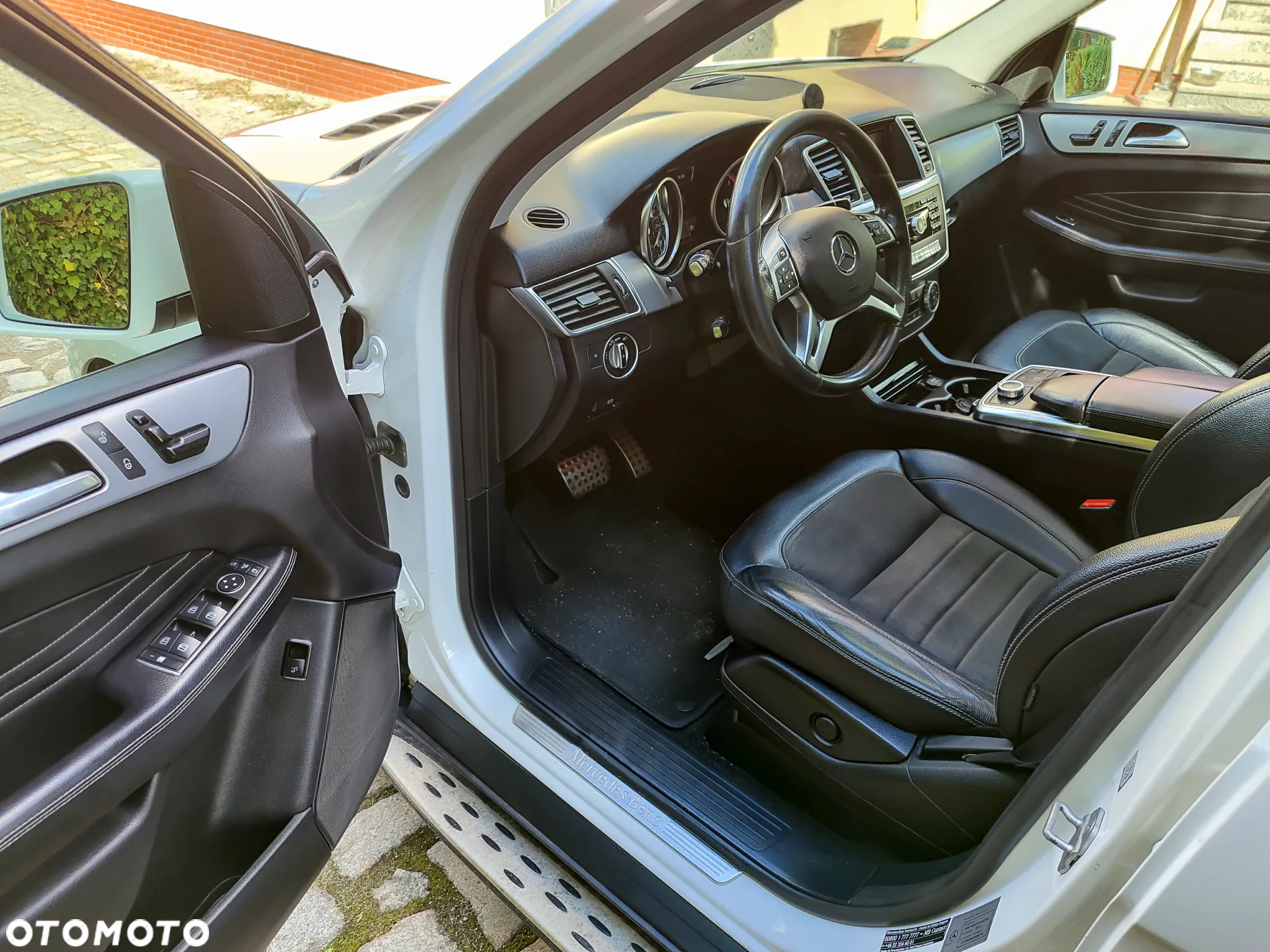 Mercedes-Benz ML 350 BlueTec 4-Matic - 14