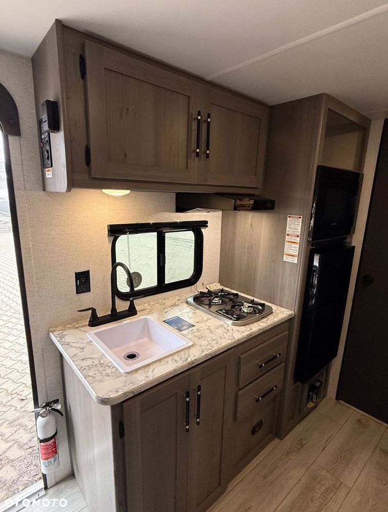 Inny Keystone Hideout 175BH - 4