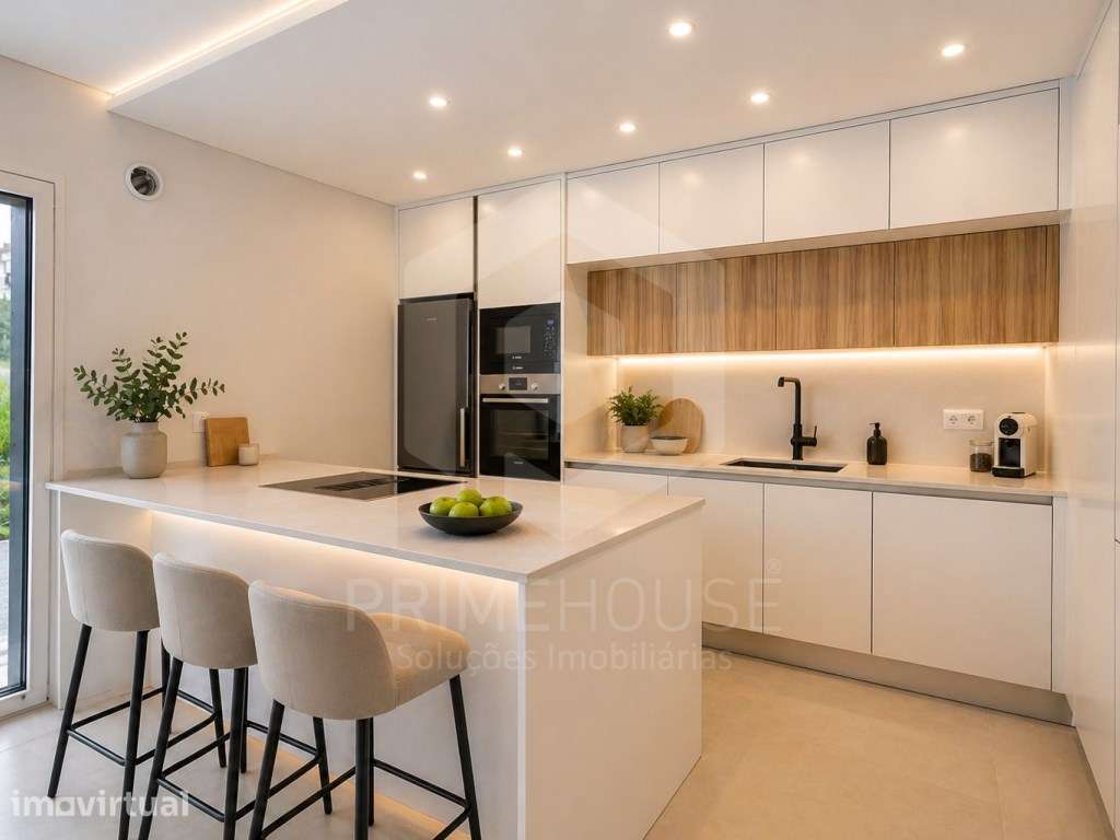 Apartamento T2 com parqueamento e arrecadação em Quinta de Santa Te... - Grande imagem: 5/44