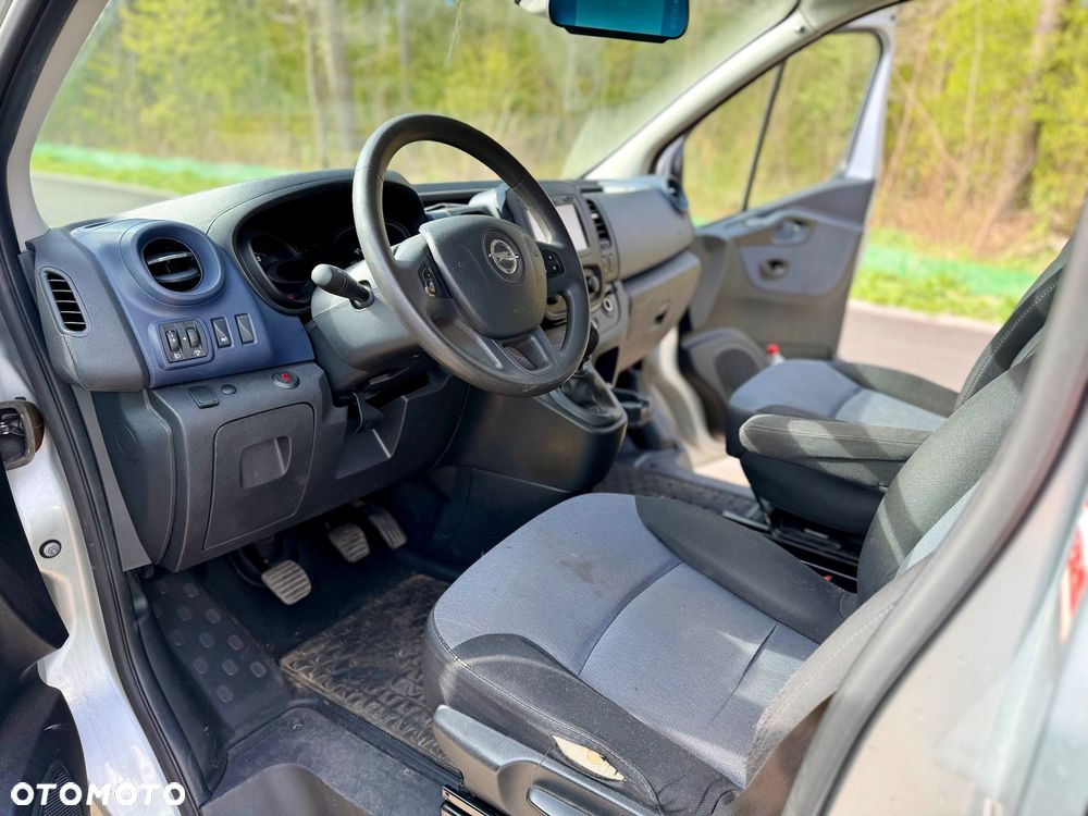 Opel Vivaro - 16