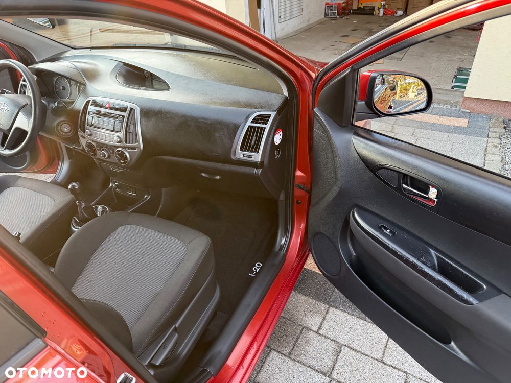 Hyundai i20 - 15