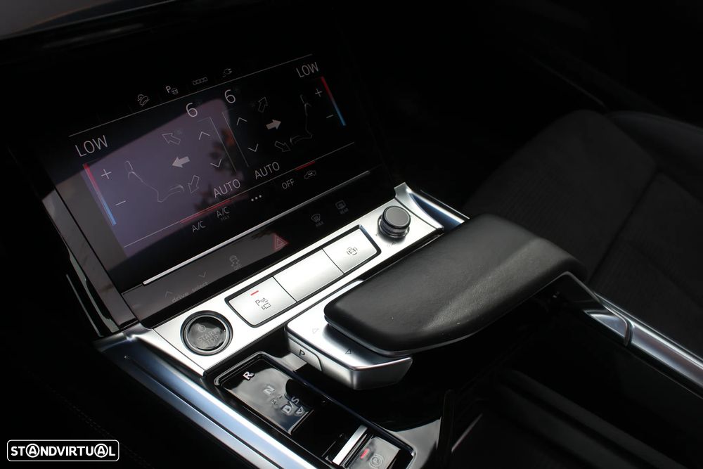 Audi e-tron 55 quattro S line - 21