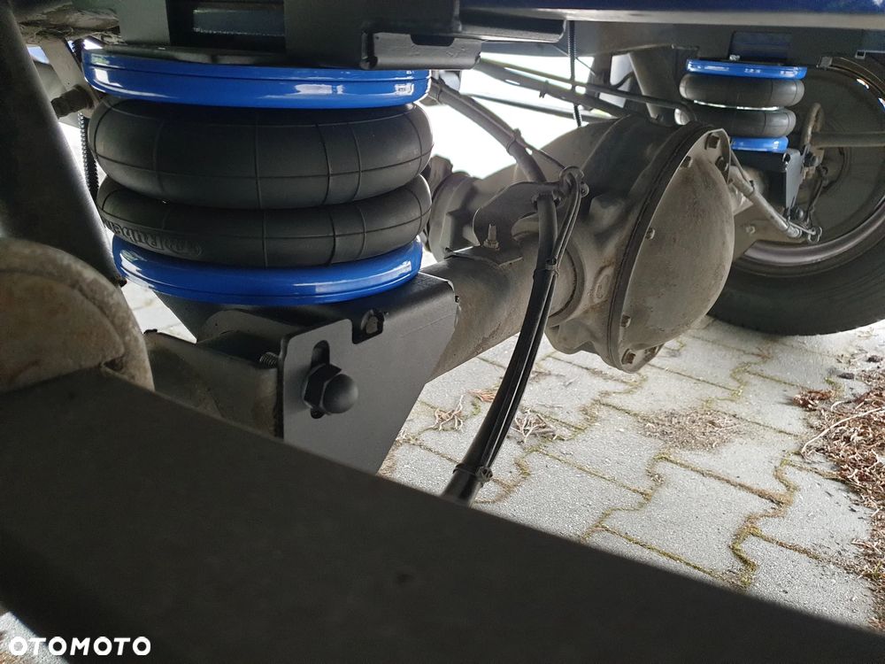 Mercedes-Benz Sprinter - 15