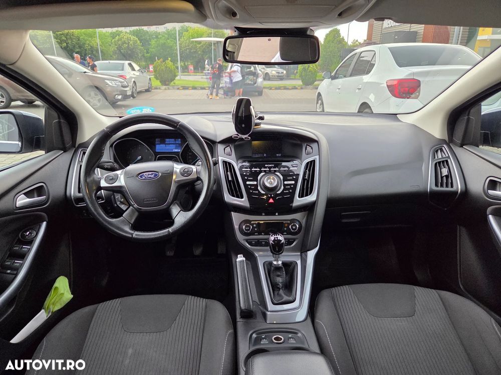 Ford Focus 1.6 TDCI DPF Start-Stopp-System Titanium - 5