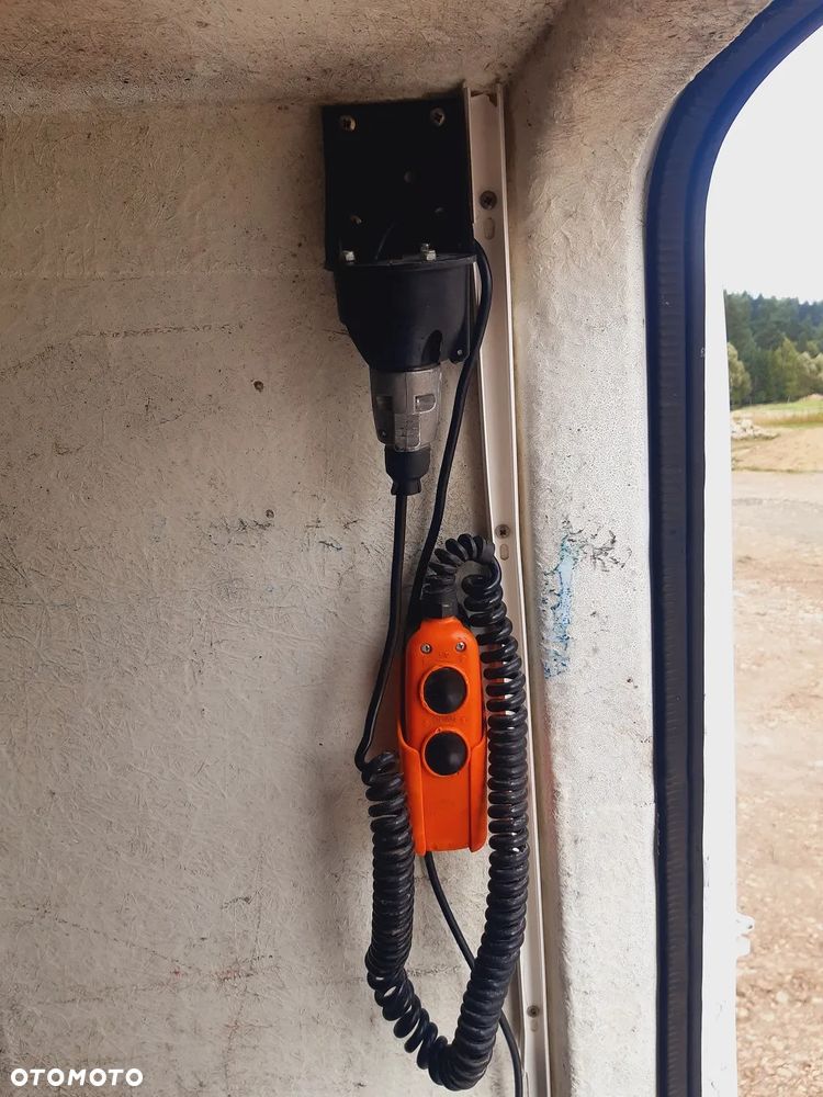 Mercedes-Benz MERCEDES SPRINTER 513 CDI EURO 6,CHŁODNIA XARIOS 350 MINUSOWA,TYLKO 122 000 KM,ZEWNĘTRZNE ZASILANIE 230V,WINDA DHOLLANDIA, BLIŹNIAKI,SUPER STAN, ZAREJESTROWANY,AKTUALNY, UDT,KLIMA,DRUKARKA,TEMPOMAT,ASYSNTENT PASA RUCHU,BOGATE WYPOSAŻENIE - 28