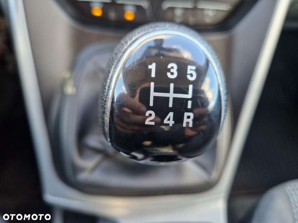 Ford Grand C-MAX - 13