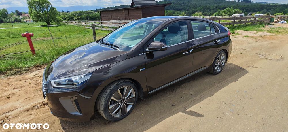 Hyundai IONIQ - 2