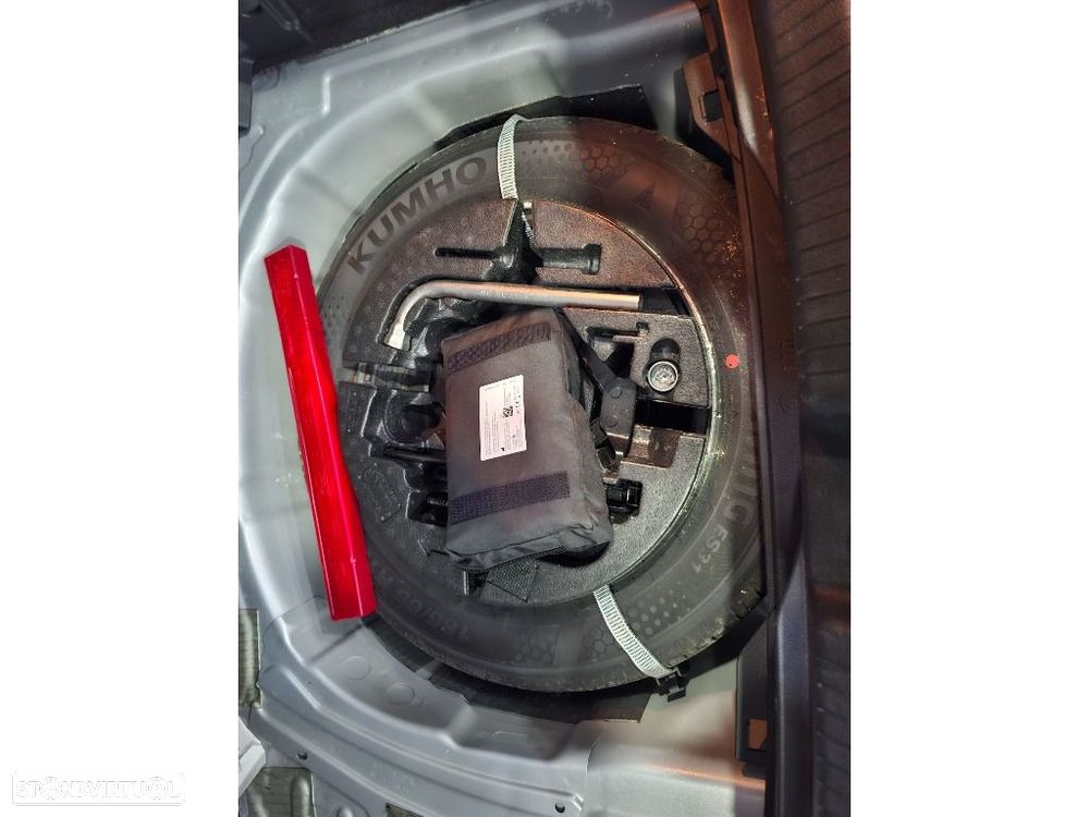 VW Polo 1.0 TSI Urban DSG - 23