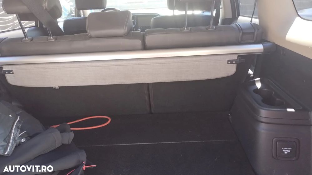 Mitsubishi Outlander ver-2-4-4wd-plug--in-hybrid - 4