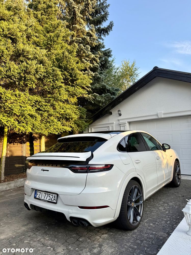 Porsche Cayenne - 4