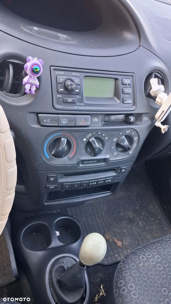 Na części Toyota Yaris I LIFT silnik 1.0 1SZ-FE , 1.3 VVY-i 2SZ-FE lakier 1E7 skrzynia maska zderzak drzwi klapa szyba fotel kanapa lusterko lampa - 9