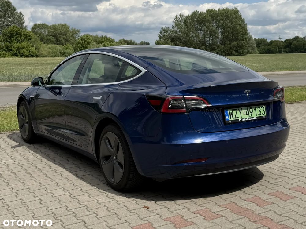 Tesla Model 3 Standard Range Plus - 5