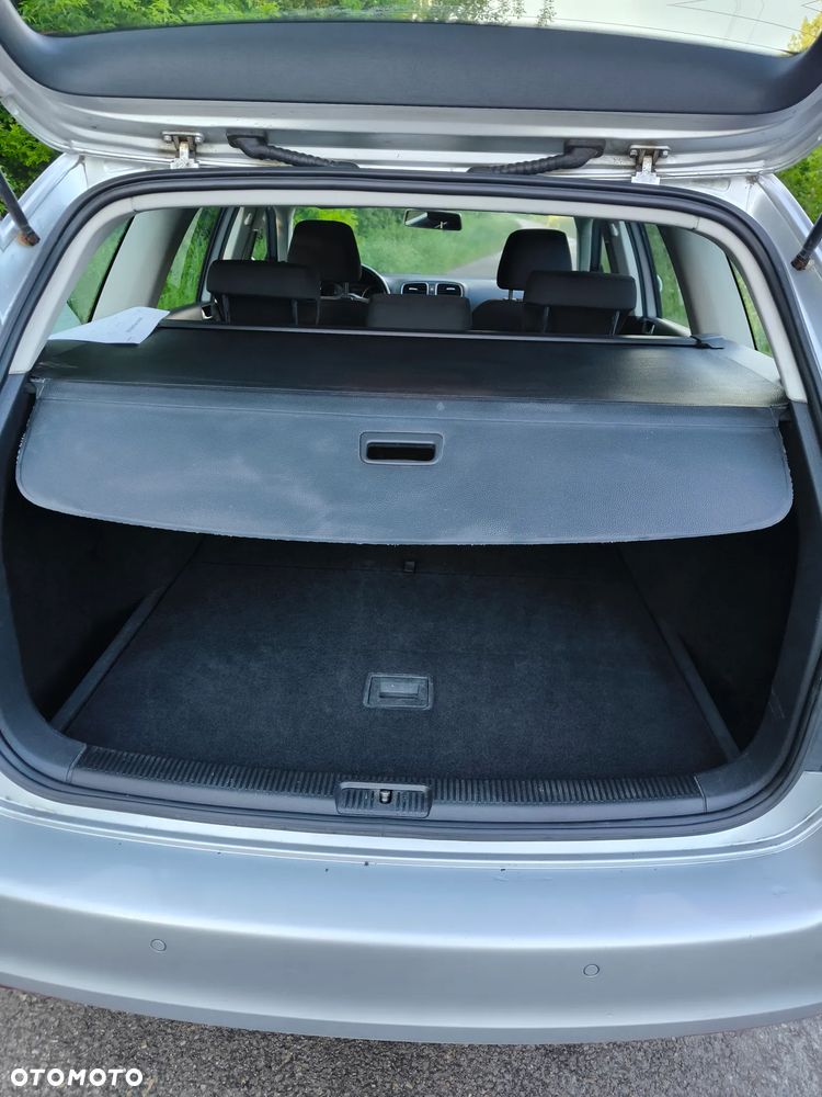 Volkswagen Golf - 11