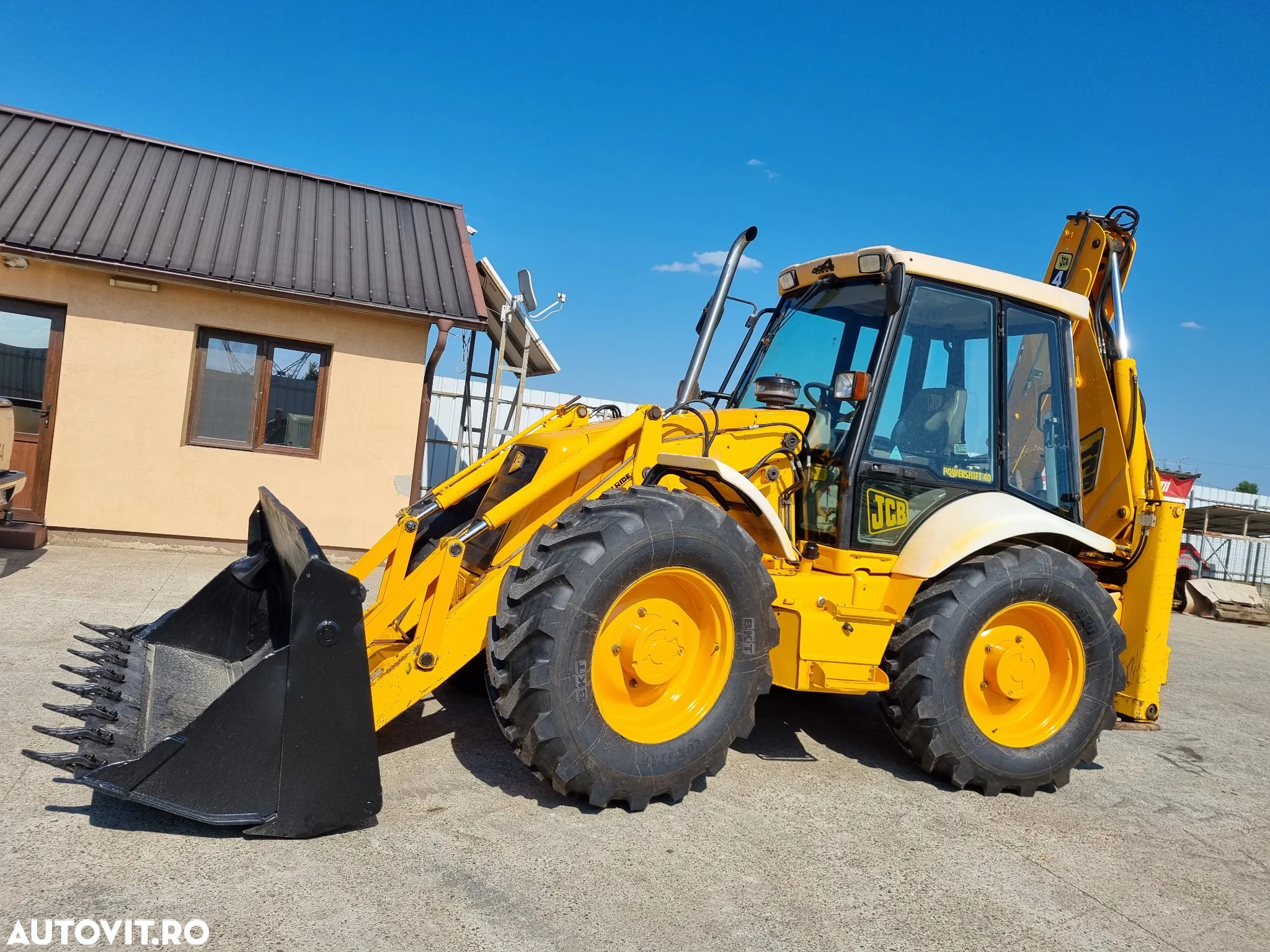 JCB 4CX - 7