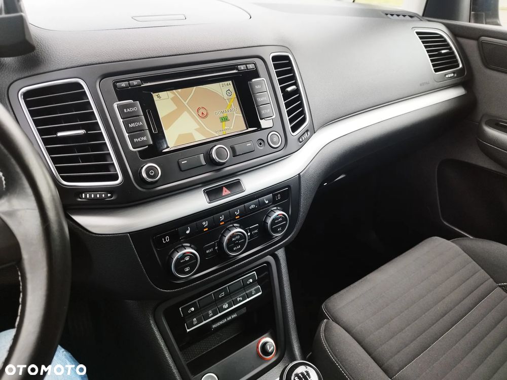 Volkswagen Sharan 1.4 TSI Blue Motion Style - 40
