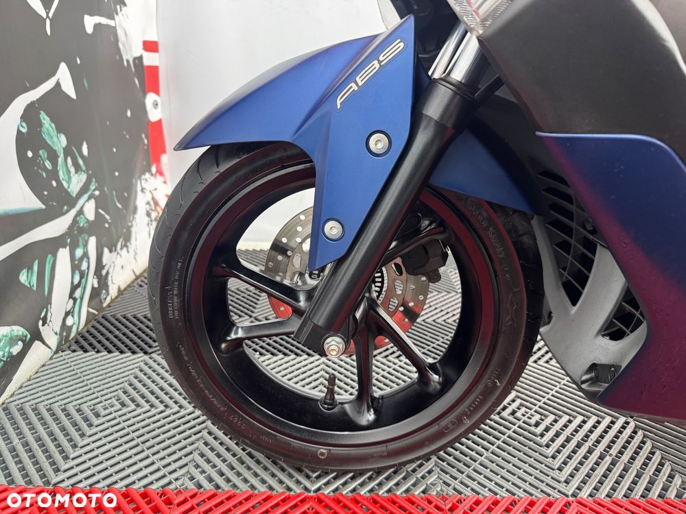 Yamaha NMAX - 8