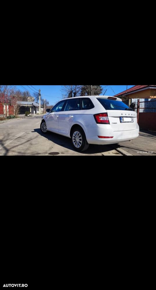 Skoda Fabia 1.0 TSI Ambition - 2