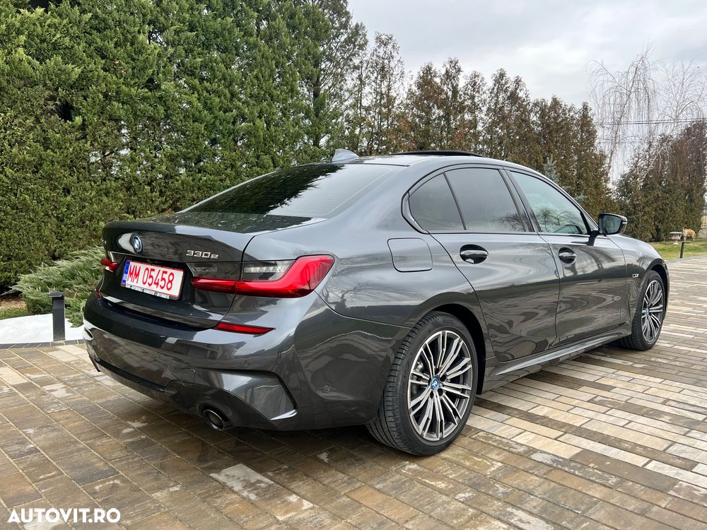 BMW Seria 3 330e xDrive Aut. M Sport - 7