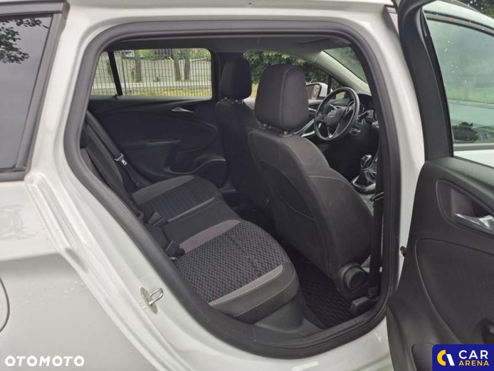 Opel Astra - 16