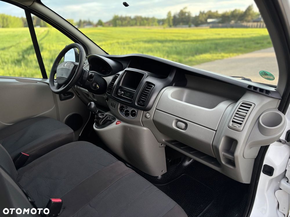 Renault Trafic - 15