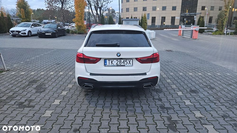 BMW Seria 5 520d xDrive M Sport Edition - 12