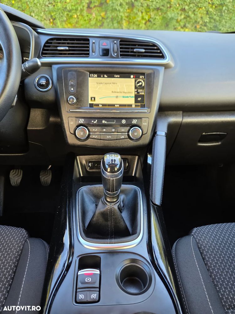 Renault Kadjar BLUE dCi 115 BUSINESS EDITION - 17