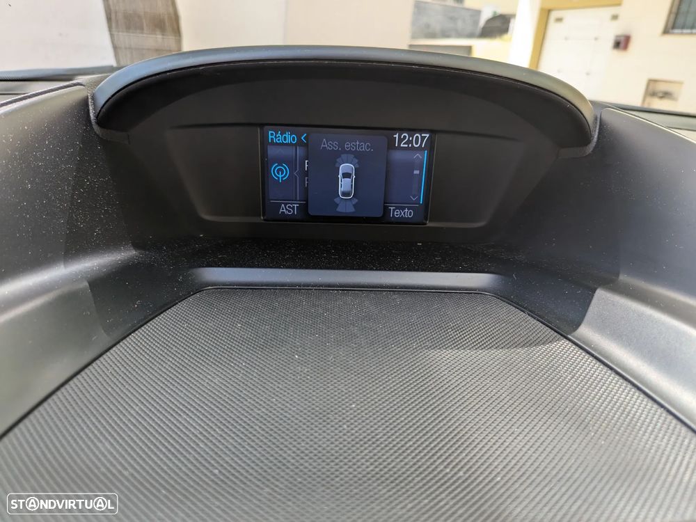 Ford Kuga 2.0 TDCi Titanium - 12