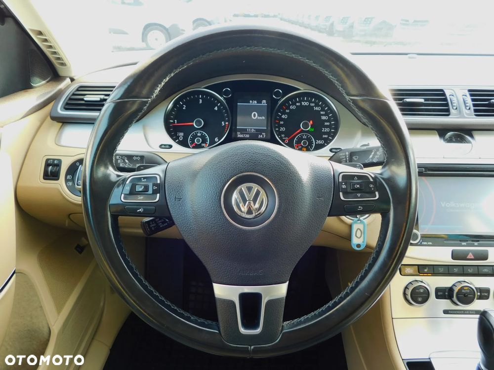 Volkswagen Passat 2.0 TDI Comfortline DSG - 18