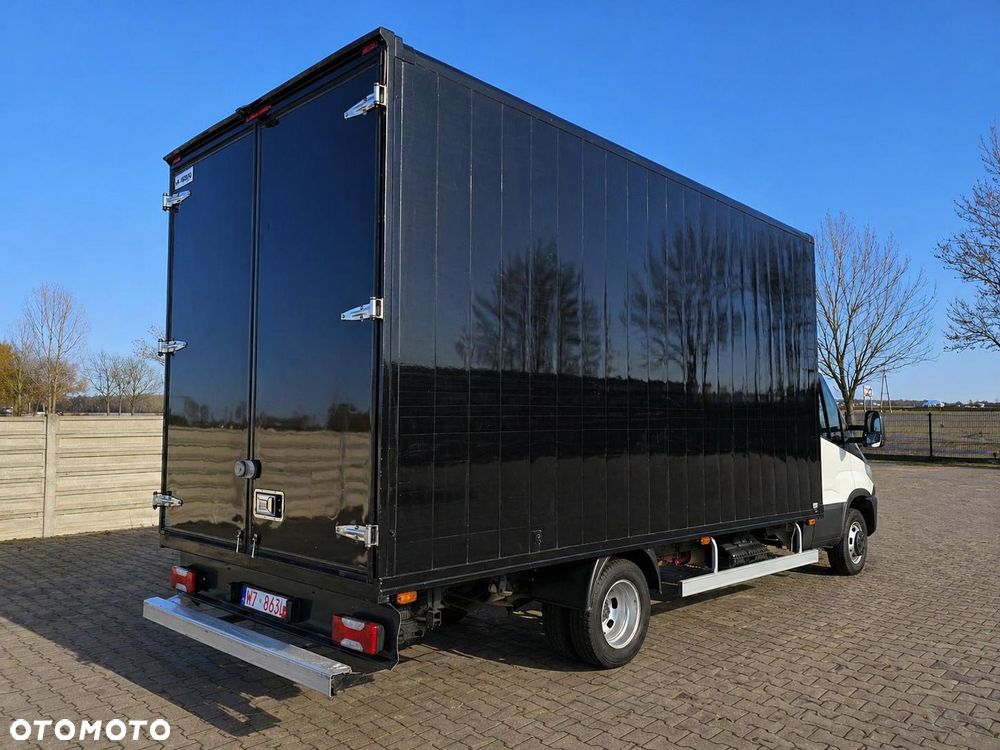 Iveco DAILY 40 C35 - 6