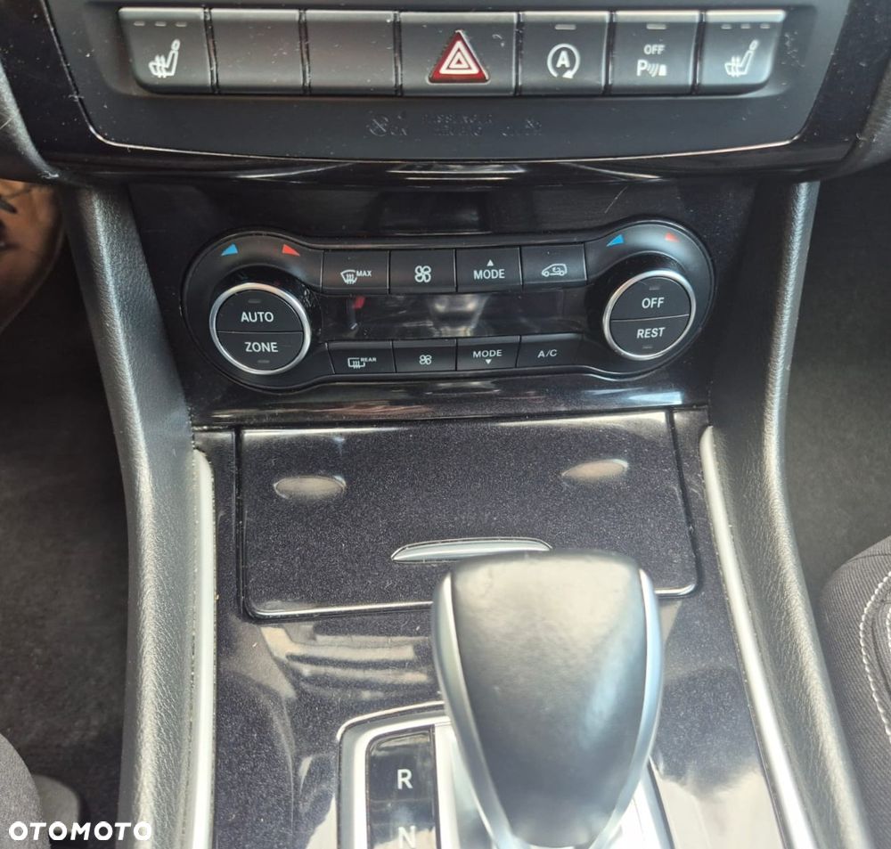 Infiniti Q30 1.5d DCT Premium - 21