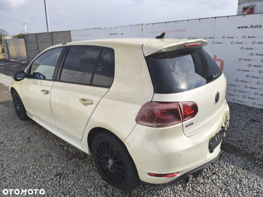 Volkswagen Golf 2.0 TSI GTI 35 - 1