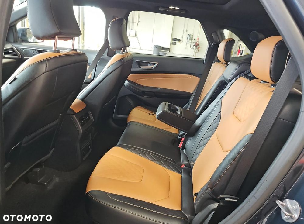 Ford Edge - 16