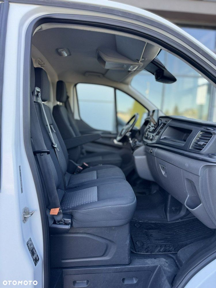 Ford Transit Custom - 11