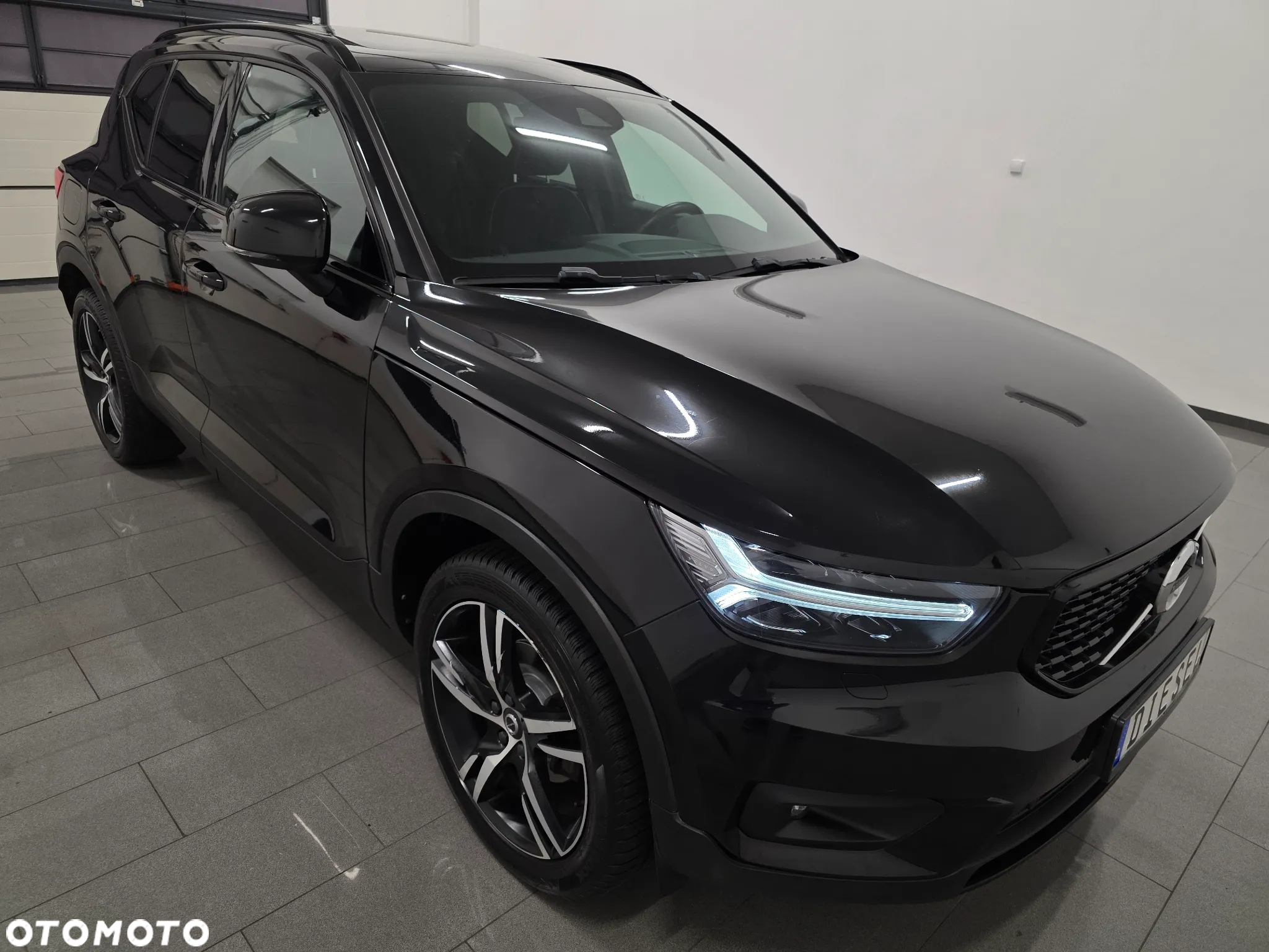 Volvo XC 40 D3 R-Design - 32