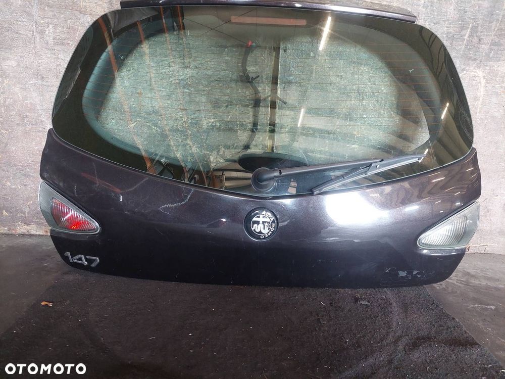 KOMPLETNY TYŁ KLAPA BAGAŻNIKA ZDERZAK TYŁ LAMPY ALFA ROMEO 147 I 821/A - 11