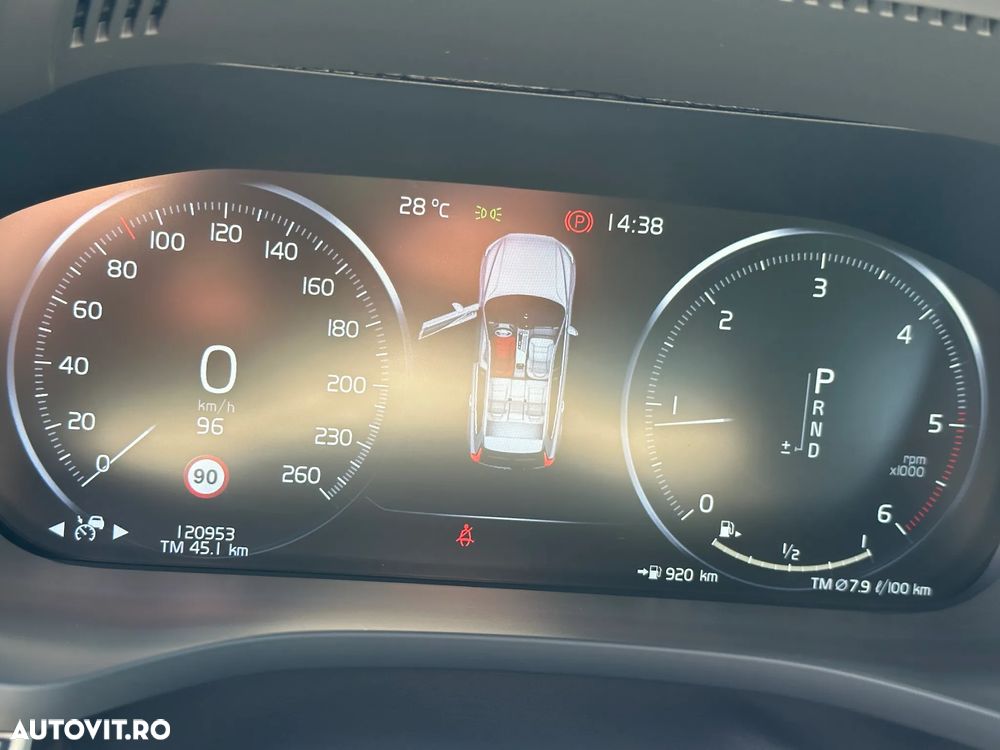 Volvo XC 60 D4 Momentum Pro - 18