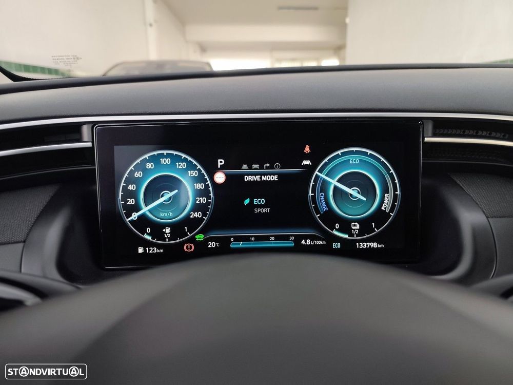 Hyundai Tucson 1.6 T-GDI HEV Premium - 28