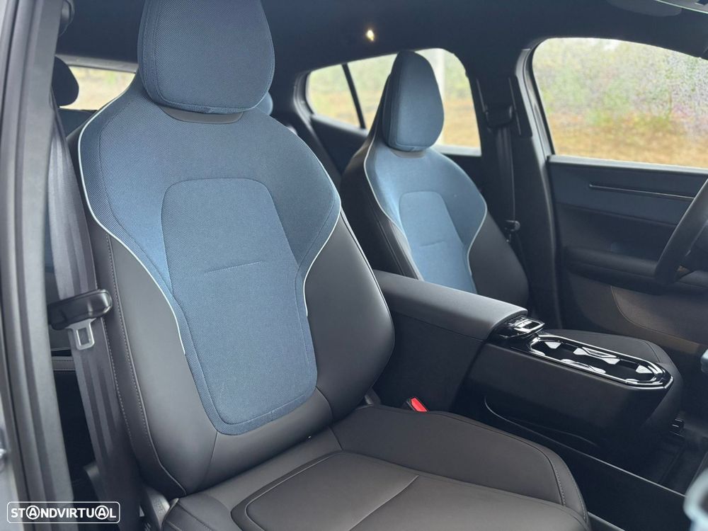 Volvo EX30 69 kWh Single Motor Extended Range Plus - 20