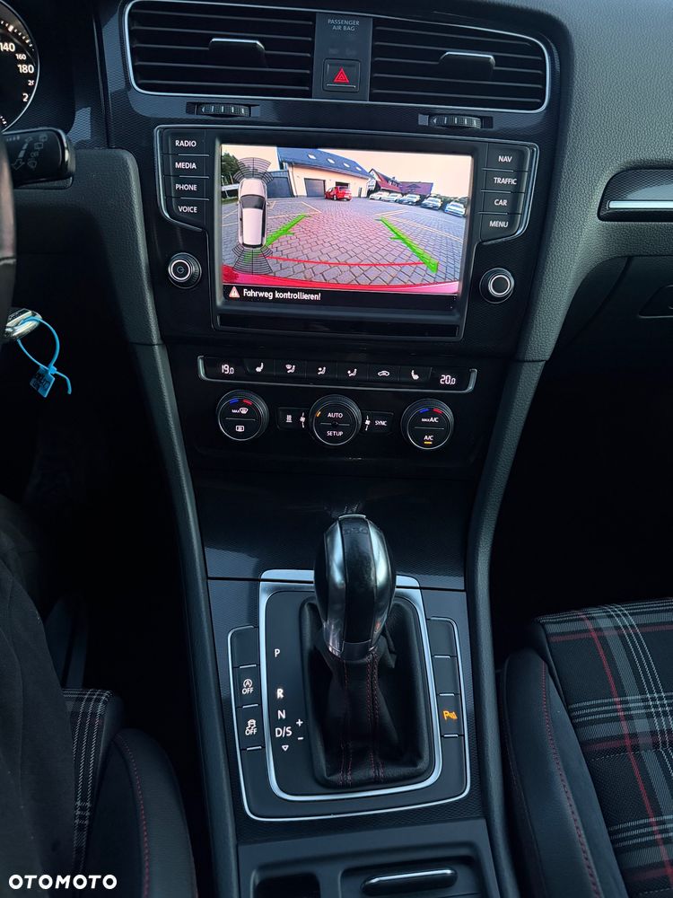 Volkswagen Golf 2.0 TSI BMT GTI DSG - 21