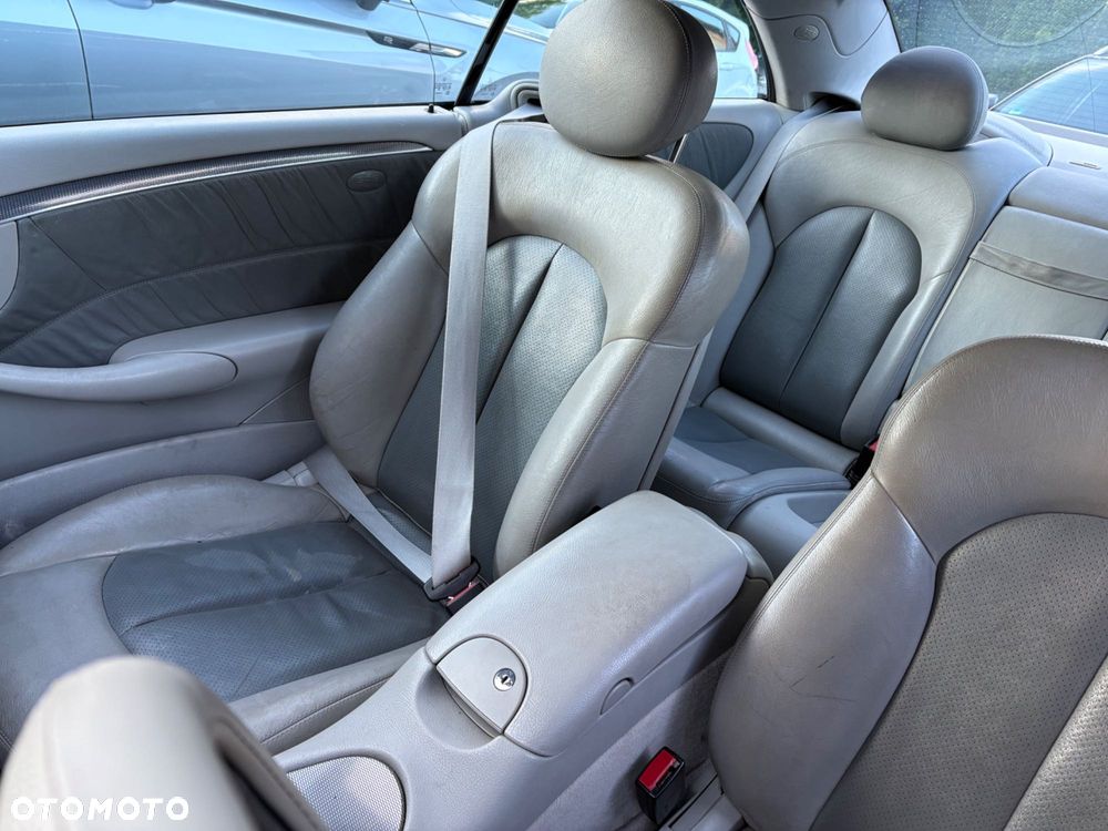 Mercedes-Benz CLK - 6