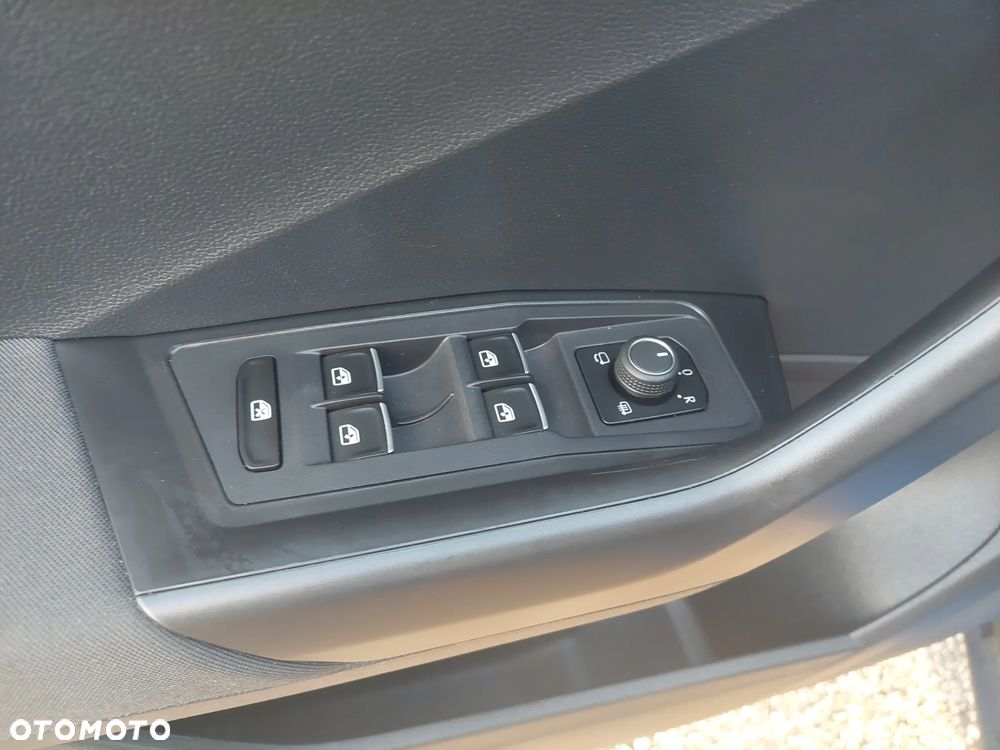 Volkswagen T-Roc 1.5 TSI OPF Style - 24