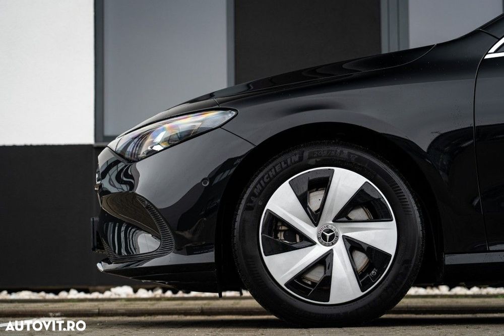 Mercedes-Benz CLA - 8