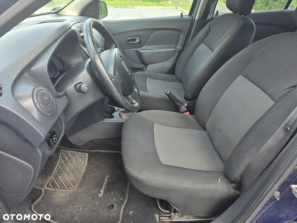 Dacia Sandero - 7