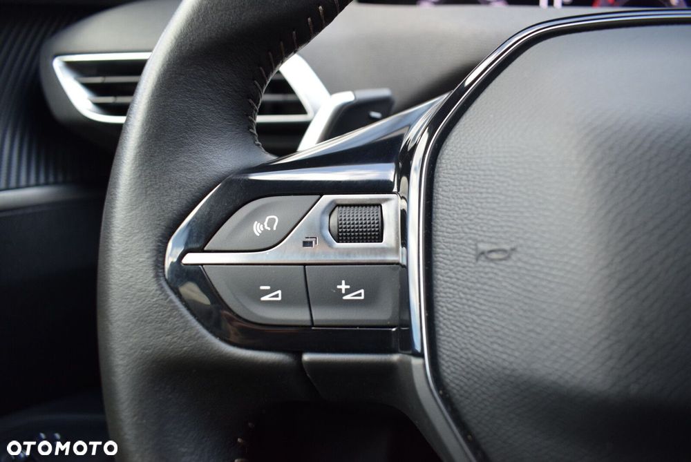 Peugeot 5008 1.5 BlueHDi Allure S&S EAT8 - 27