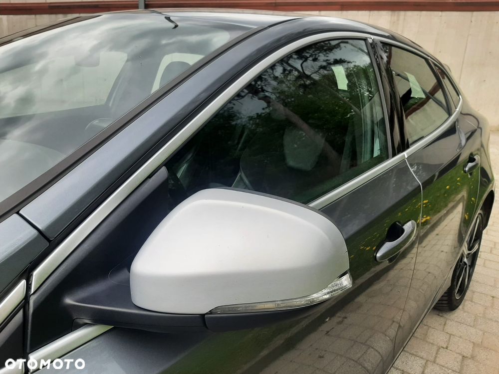 Volvo V40 D3 Geartronic RDesign - 11